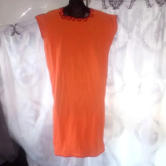 :Mexican embroidery dress size small ( bag C ) - Picture 2 of 3